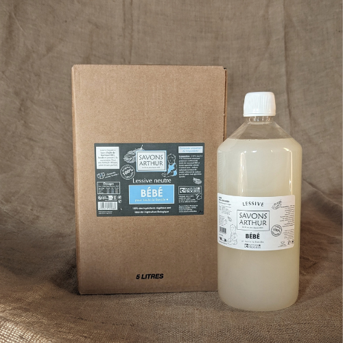 Lessive Bébé liquide concentrée. Peaux sensibles et couches lavables