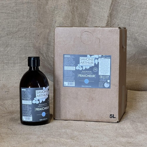 Savon liquide et douche aux notes de menthe, d'eucalyptus et de citron. SAF.