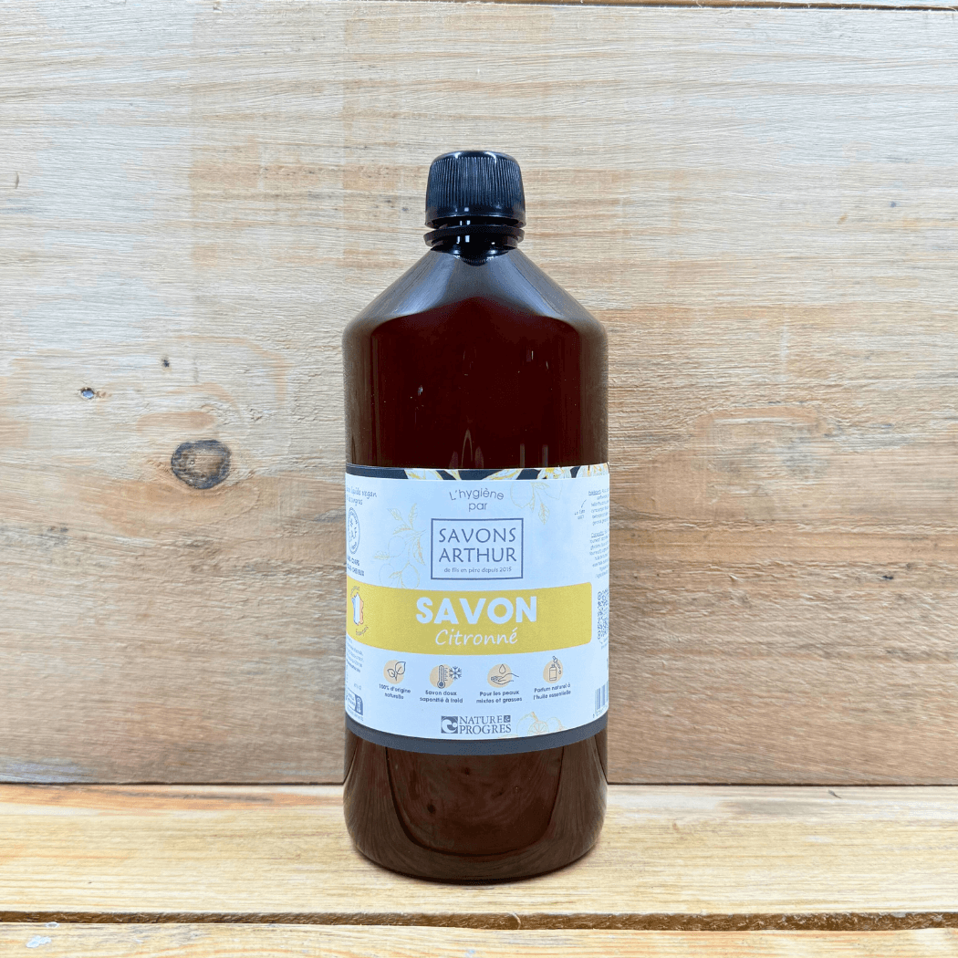 Savon et shampoing citron. Liquide saponifié à froid, surgras de 8%
