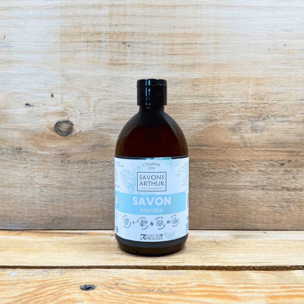 Savon liquide saponifié à froid. Pour toutes les peaux. D'origine 100 naturelle