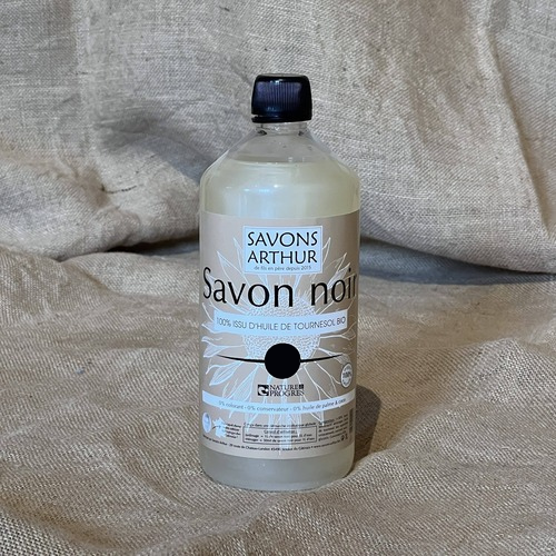Savon noir à l'huile de tournesol bio et local. Nettoyant toutes surfaces et sols