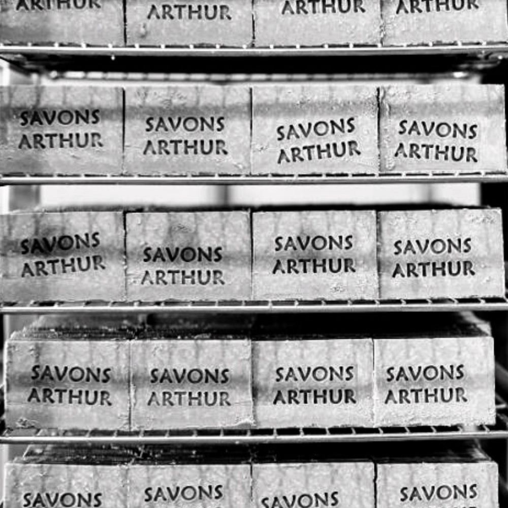 Séchage des savons solides artisanal