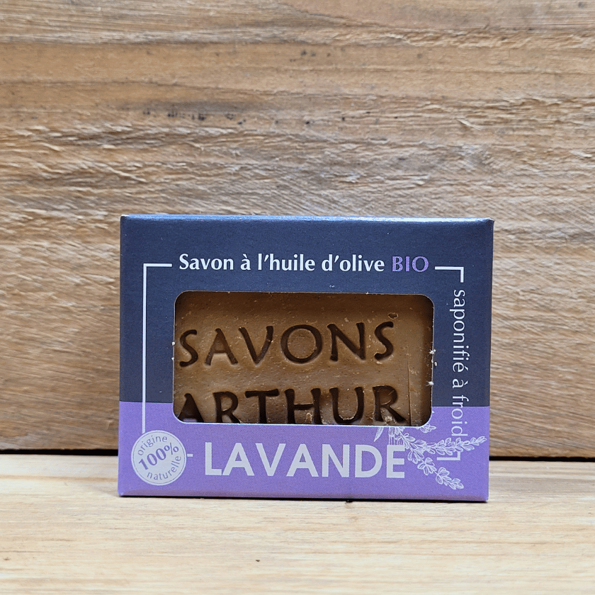 Savon et shampoing solide à froid à la lavande bio. Peaux mixtes et abîmées.